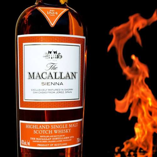 Macallan a night on earth. Виски Макаллан ночь на земле в Шотландии. Любимый виски Джеймса Бонда Маккалан. Макаллан ночь в Шотландии. Макаллан Earth.