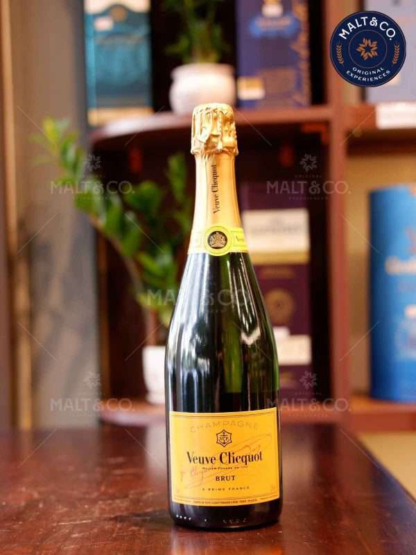 Champagne Veuve Clicquot Brut (3)